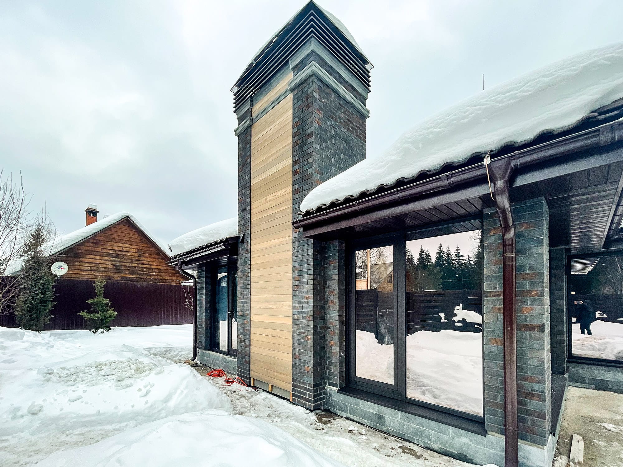 Основное изображение