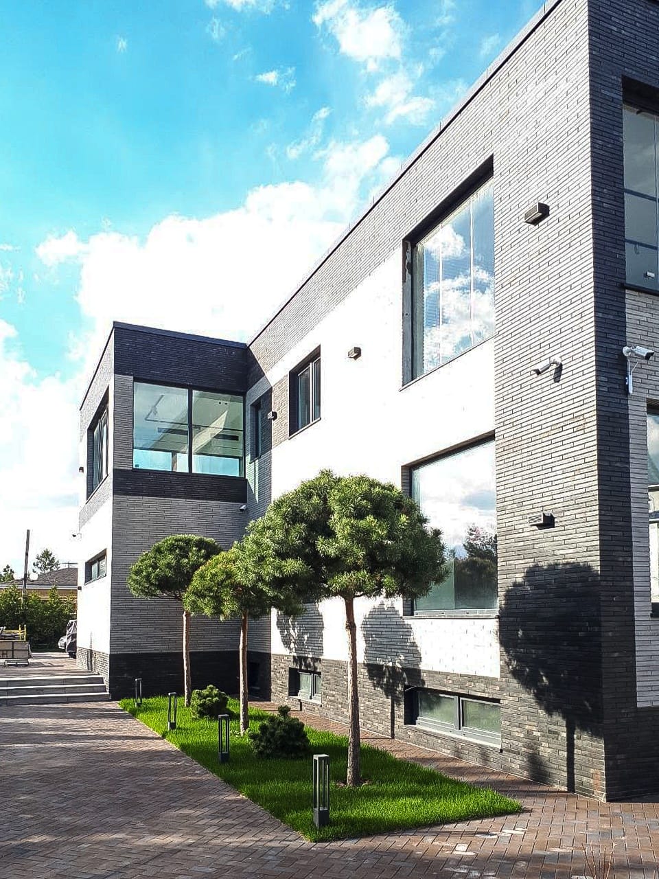 Основное изображение