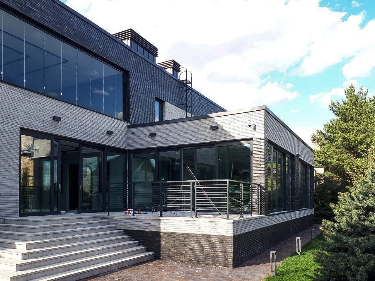 Миниатюра №11