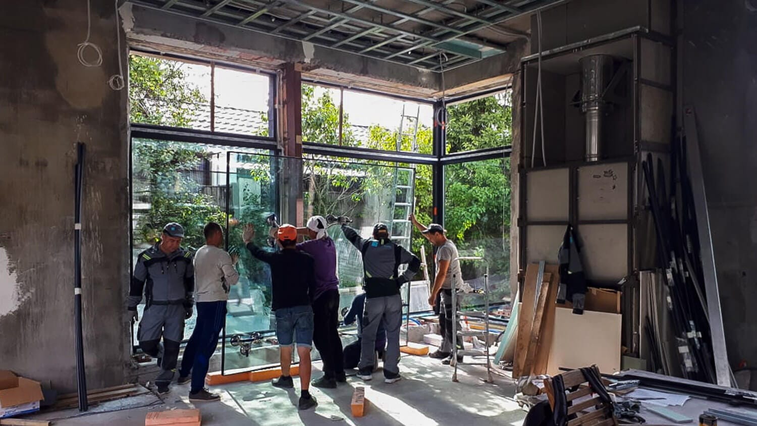 Основное изображение