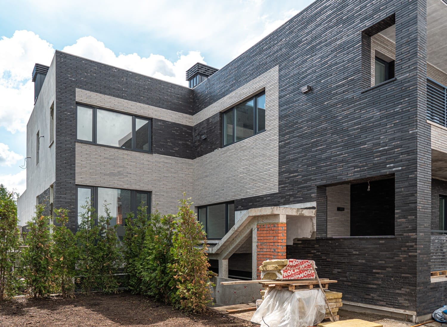 Миниатюра №9