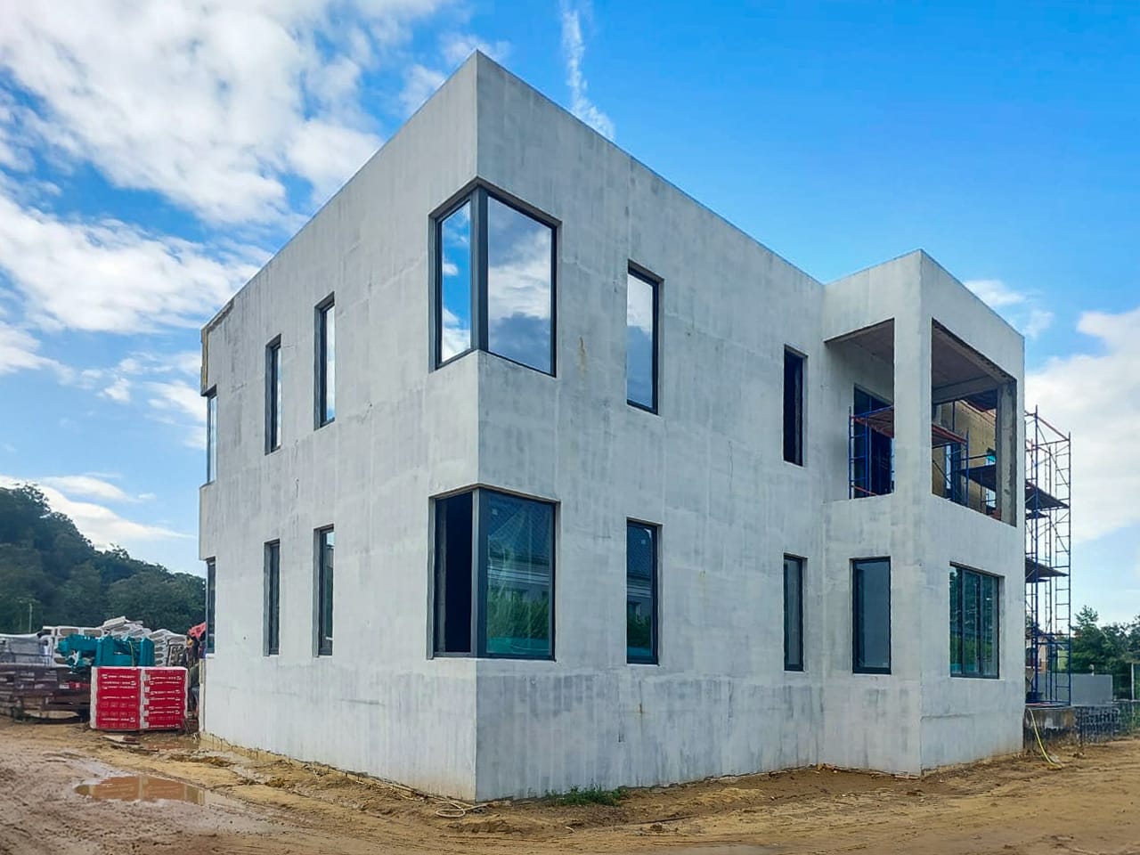 Основное изображение