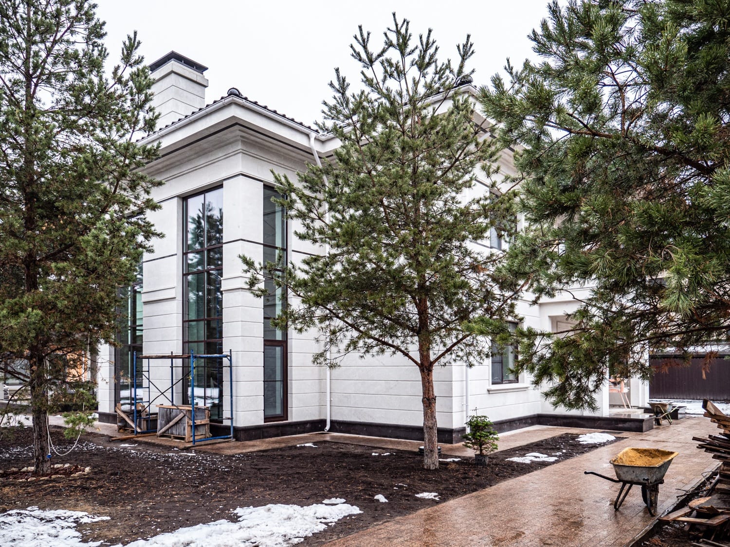 Основное изображение