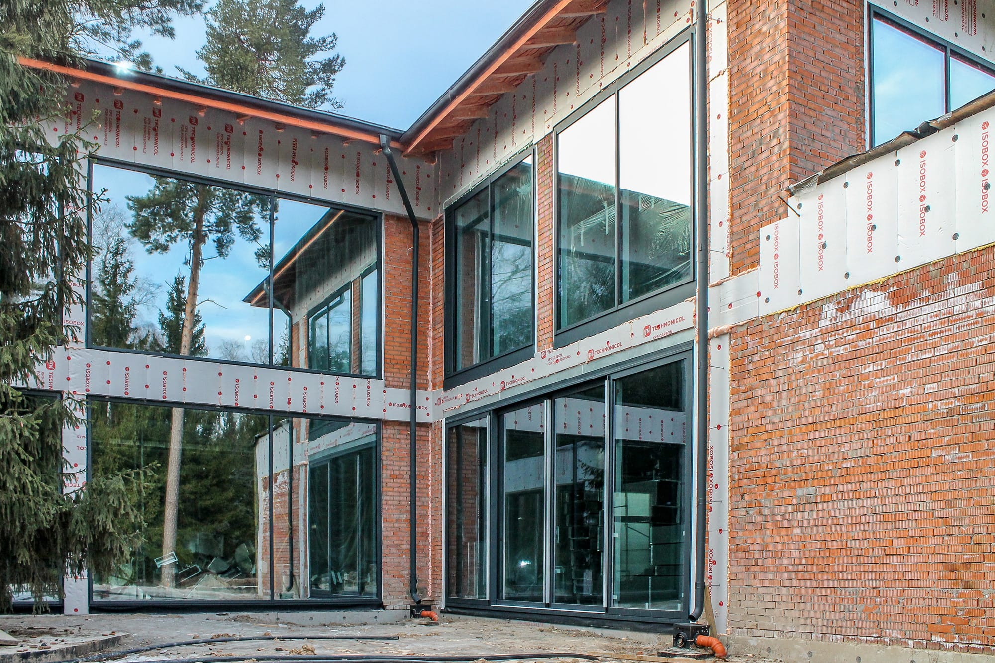 Основное изображение