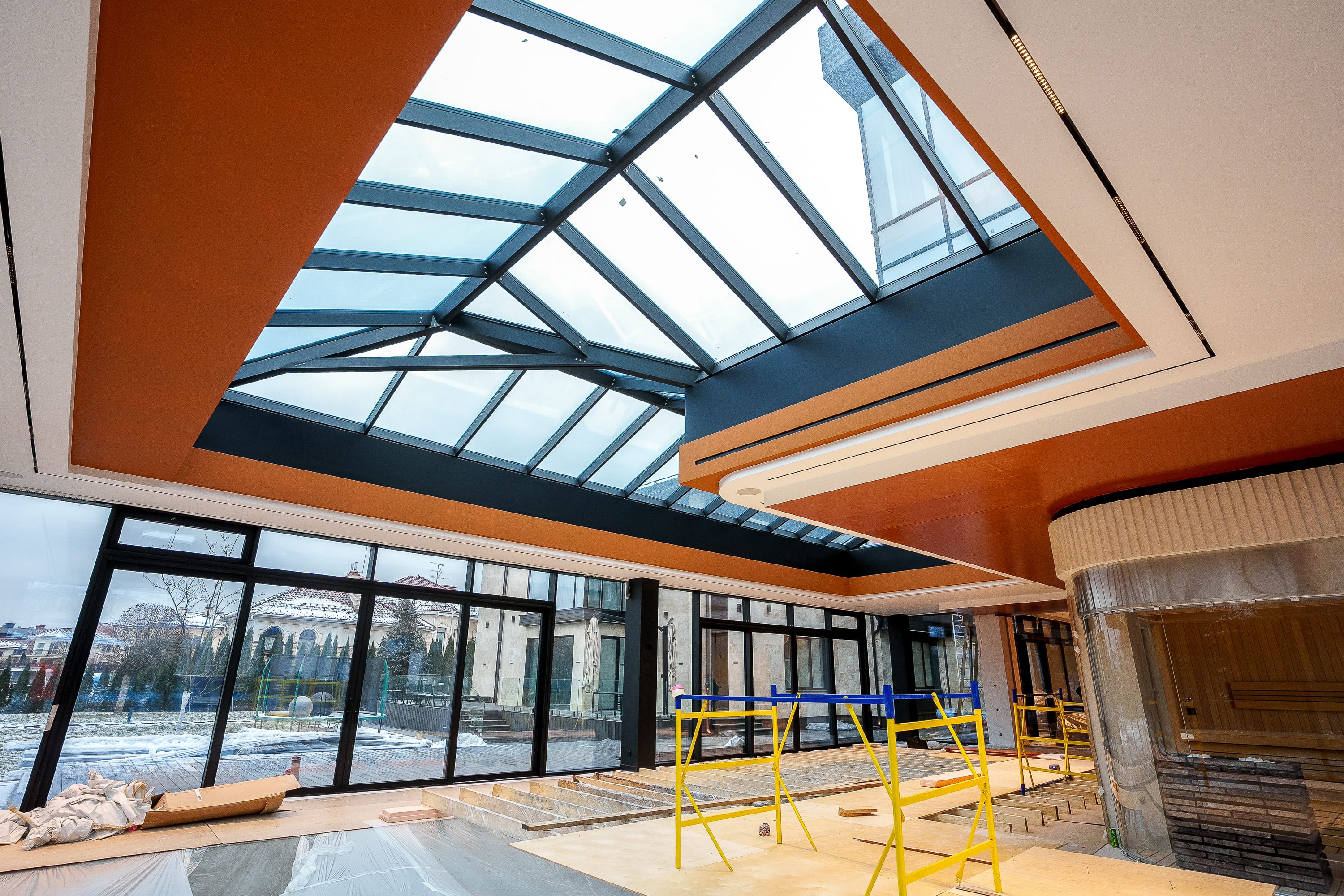 Основное изображение