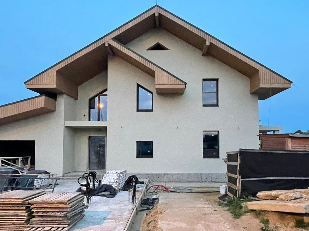 Основное изображение