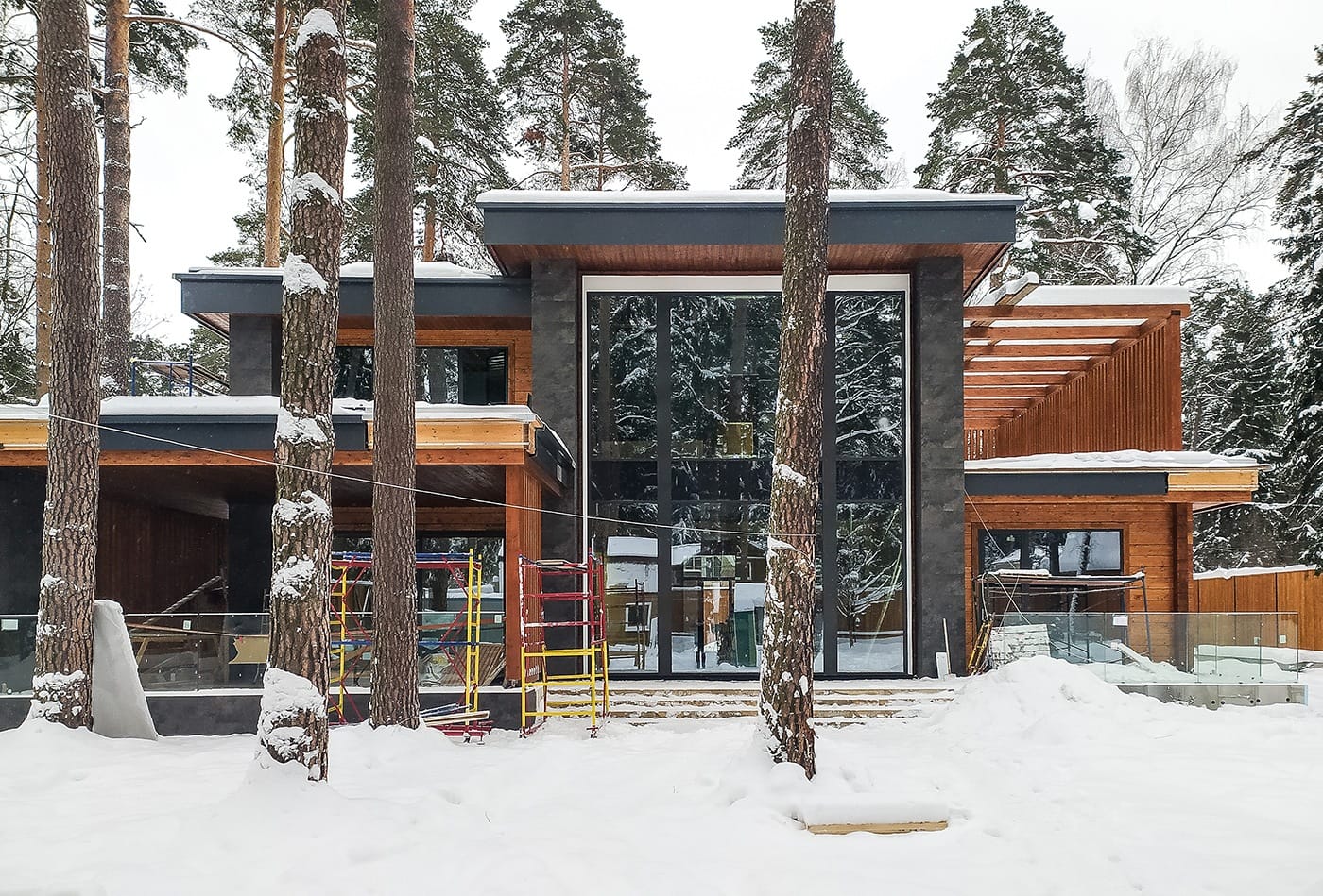 Основное изображение