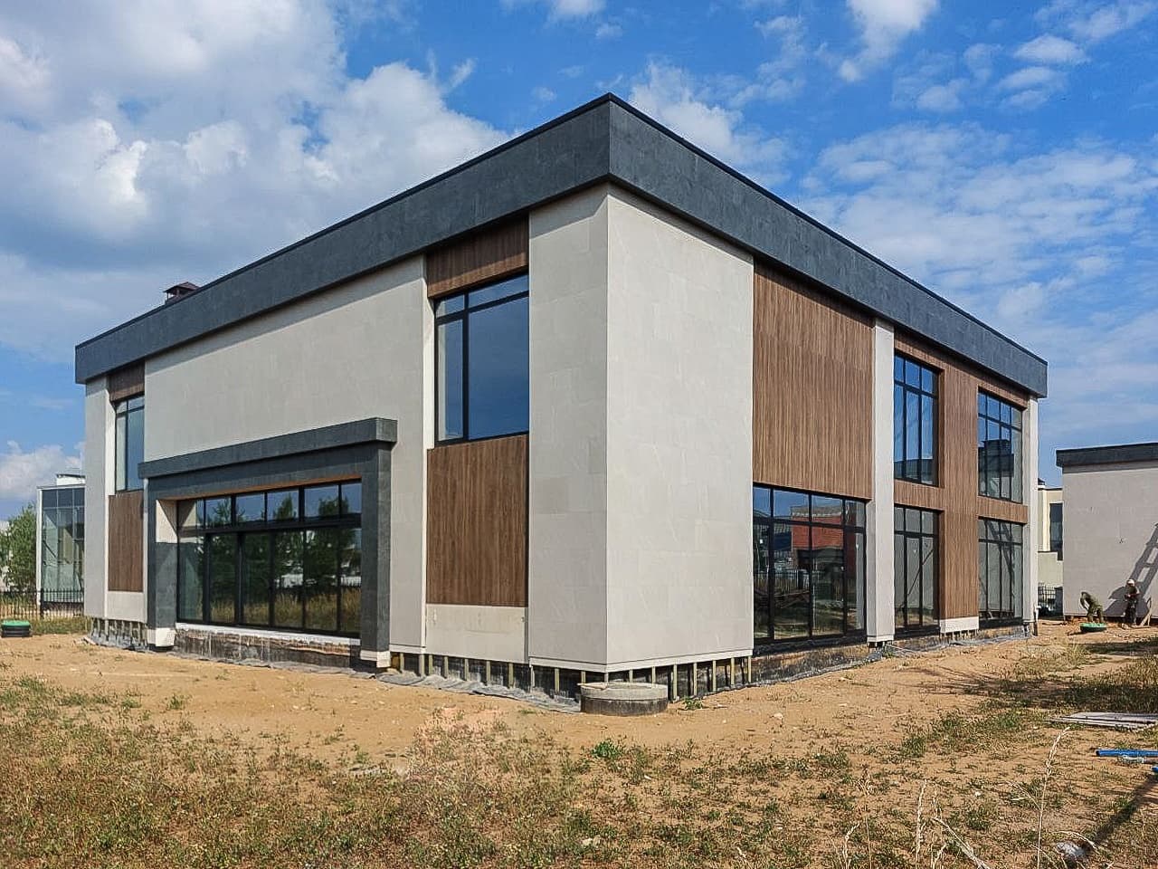 Остекление частного дома в КП «Берёзки»